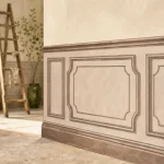 Papier peint soubassement trompe-l’œil sur mur d’entrée