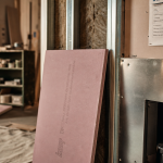 plaque anti feu brico dépôt ignifuge sur chantier